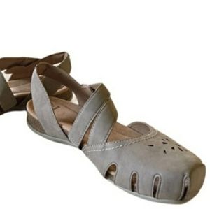 9.5 W Earth Origins Mary Janes - Bosk Brenda